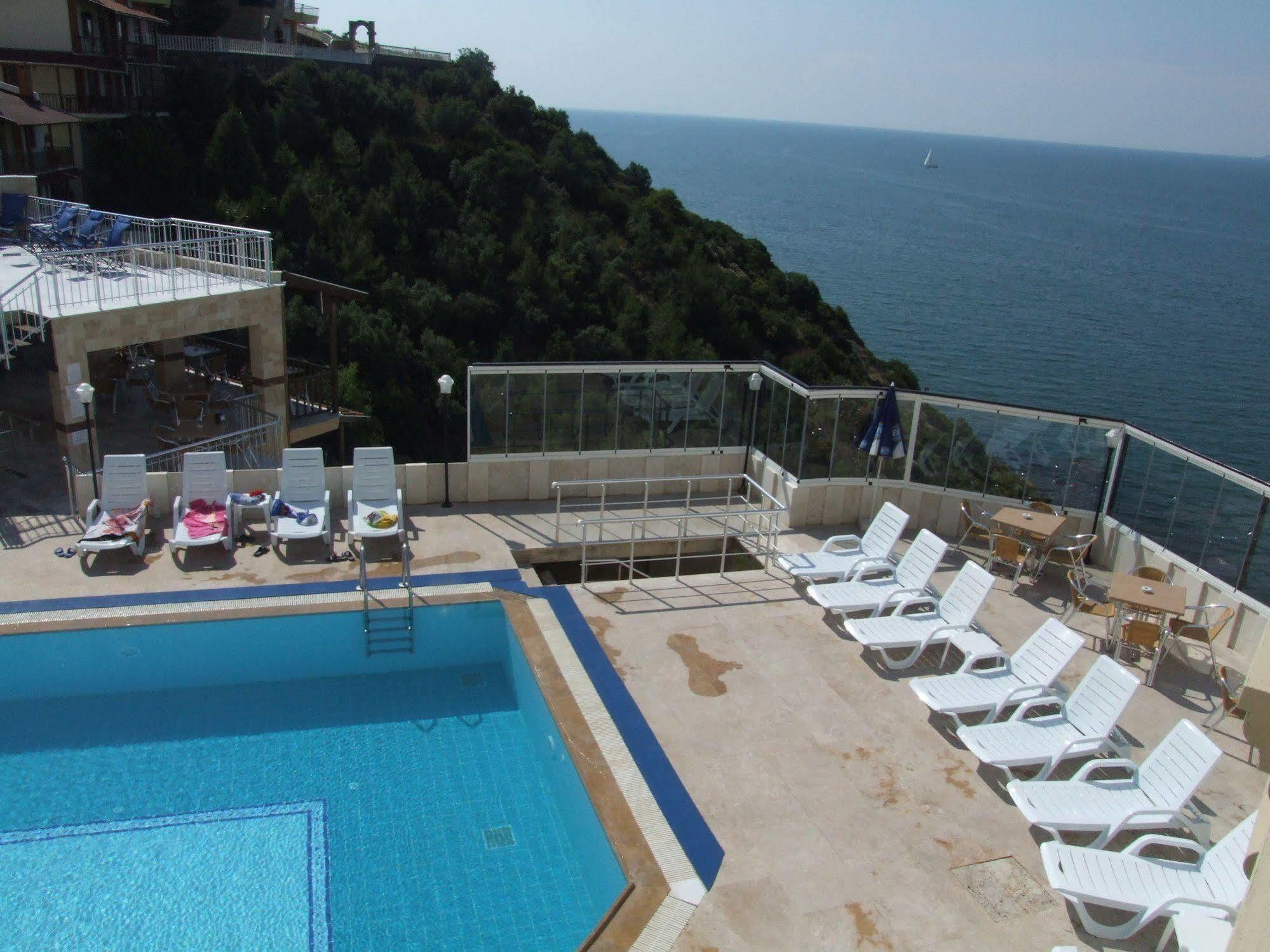 Dogalya Hotel Mudanya Exteriér fotografie